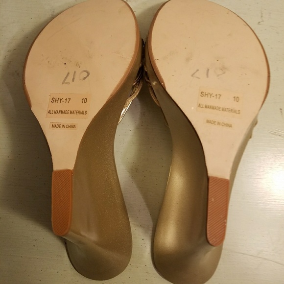 BAMBOO GOLD TAN, AND BROWN WEDGES - Picture 3 of 6