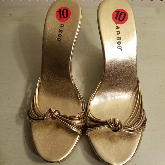 BAMBOO GOLD TAN, AND BROWN WEDGES - Picture 4 of 6