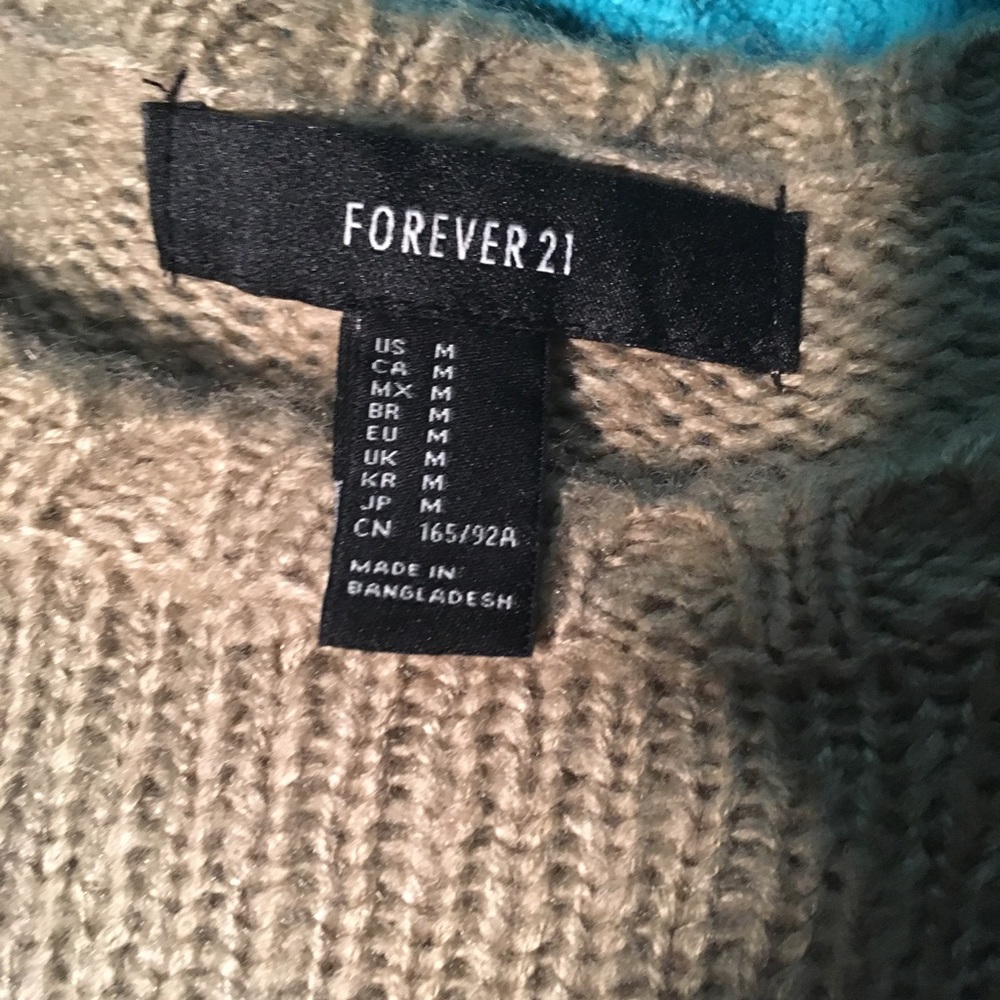 Knitted croptop sweater