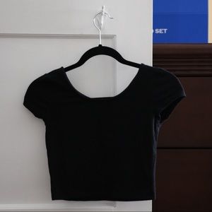 AÉROPOSTALE black crop top