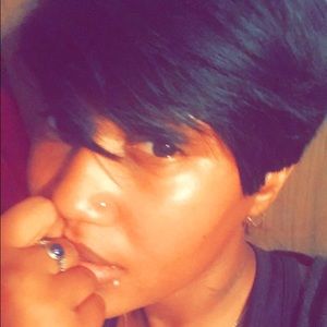 Meet your Posher, Andrea