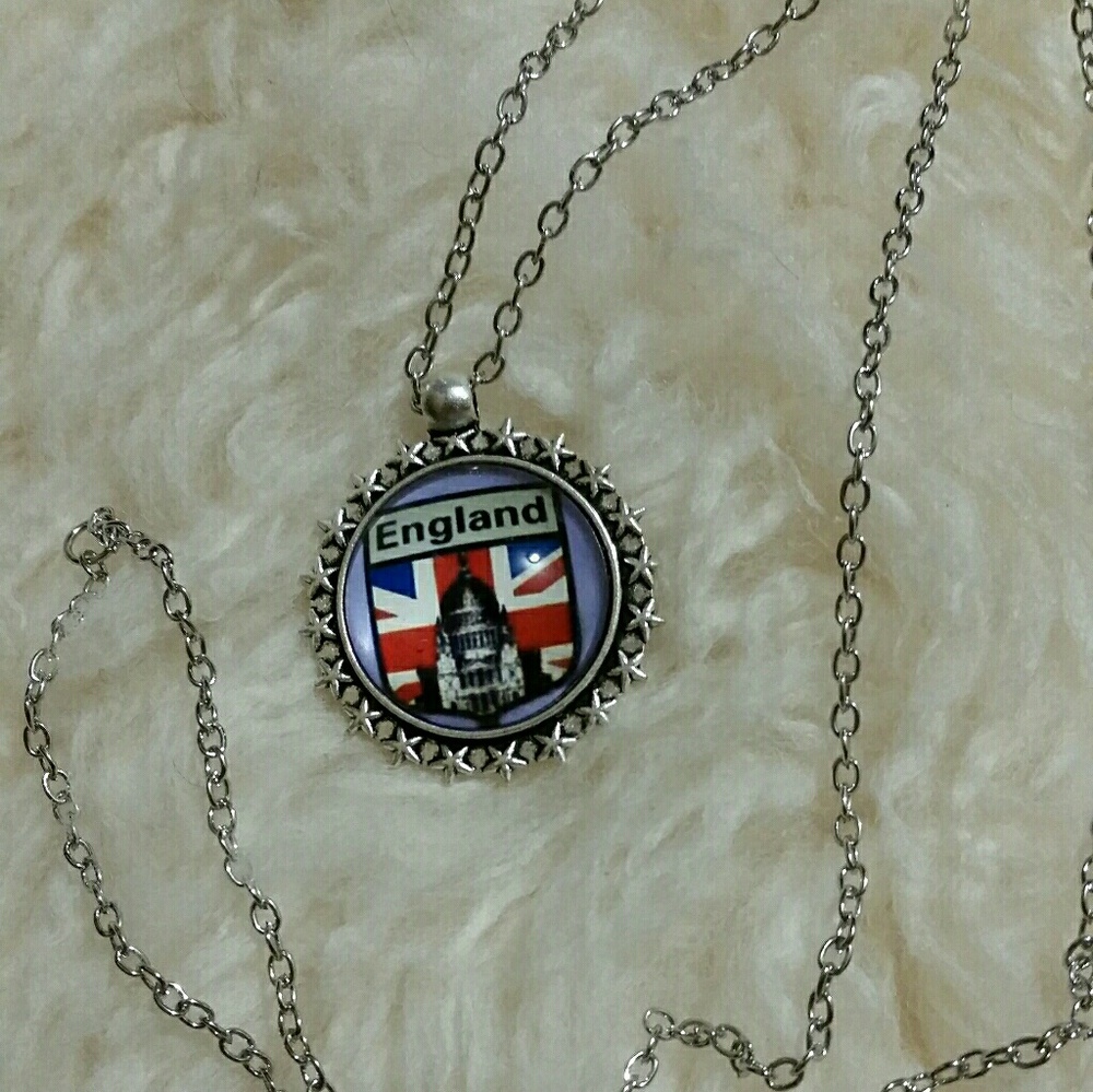 England Necklace