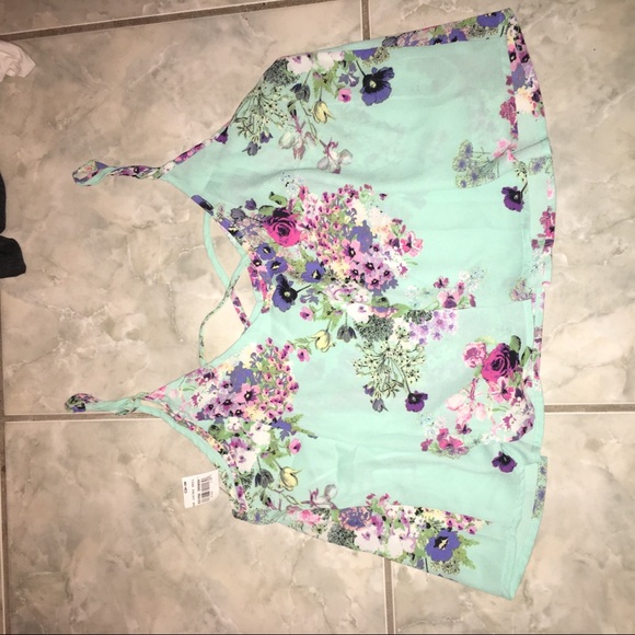 Floral flowy top - Picture 2 of 2