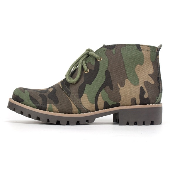 camouflage ankle boots