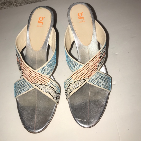 G Series Cole Haan shoes with beautiful crystals - Picture 3 of 8