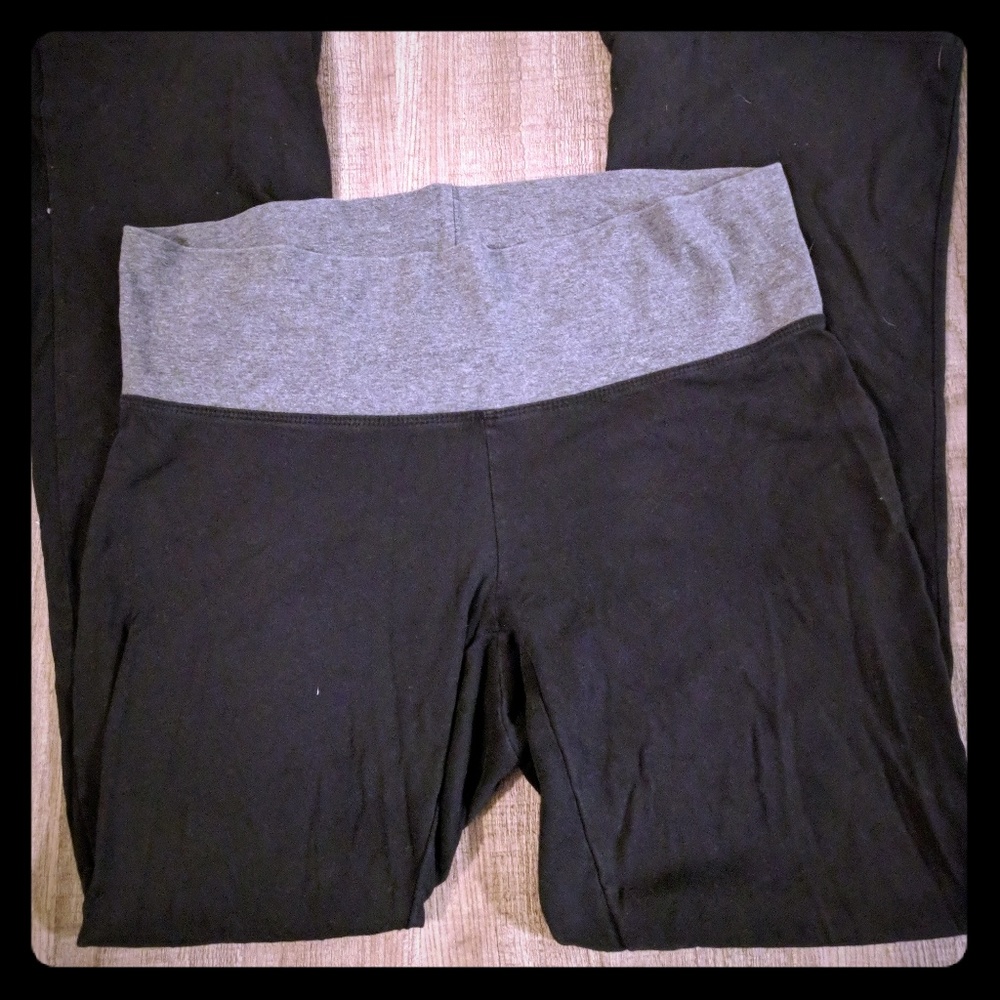 Motherhood maternity yoga pants-M/L