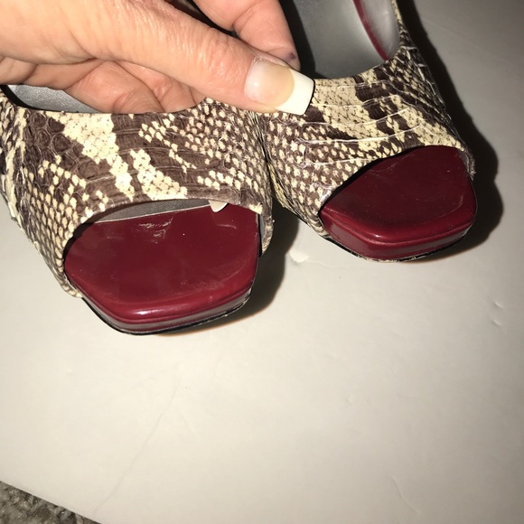 Jessica Simpson Water Snake Scarlet Patent heels - Picture 3 of 7