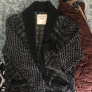 ABERCROMBIE & FITCH SHAWL CARDIGAN SWEATER