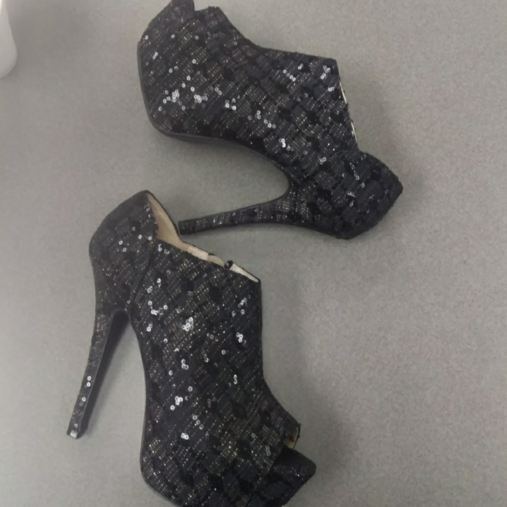 Paper Fox 10 booties 5.5 inch heel