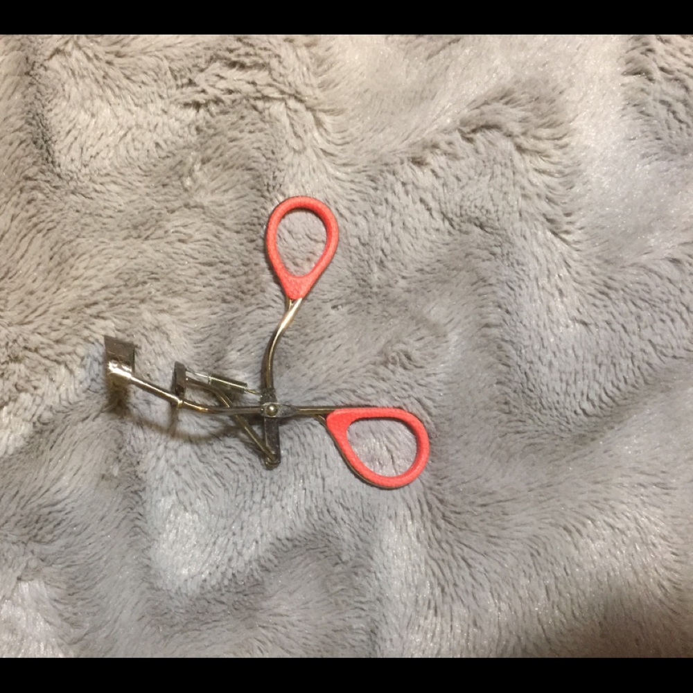 Eyelash Curler