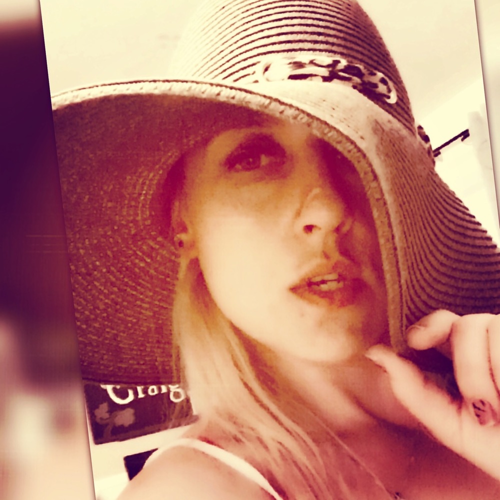 Meet your Posher, Amy