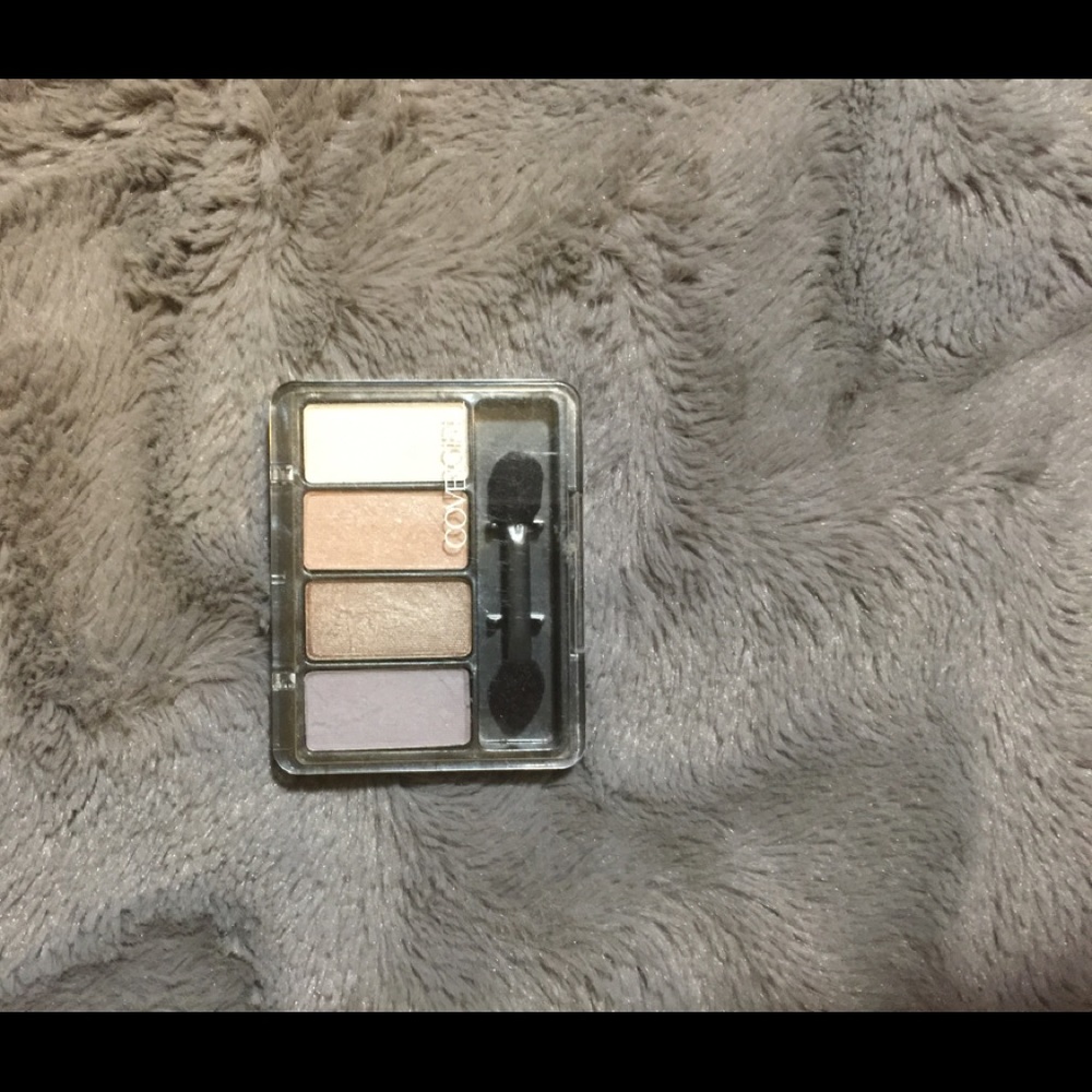Cover Girl Smokey Eye Palette