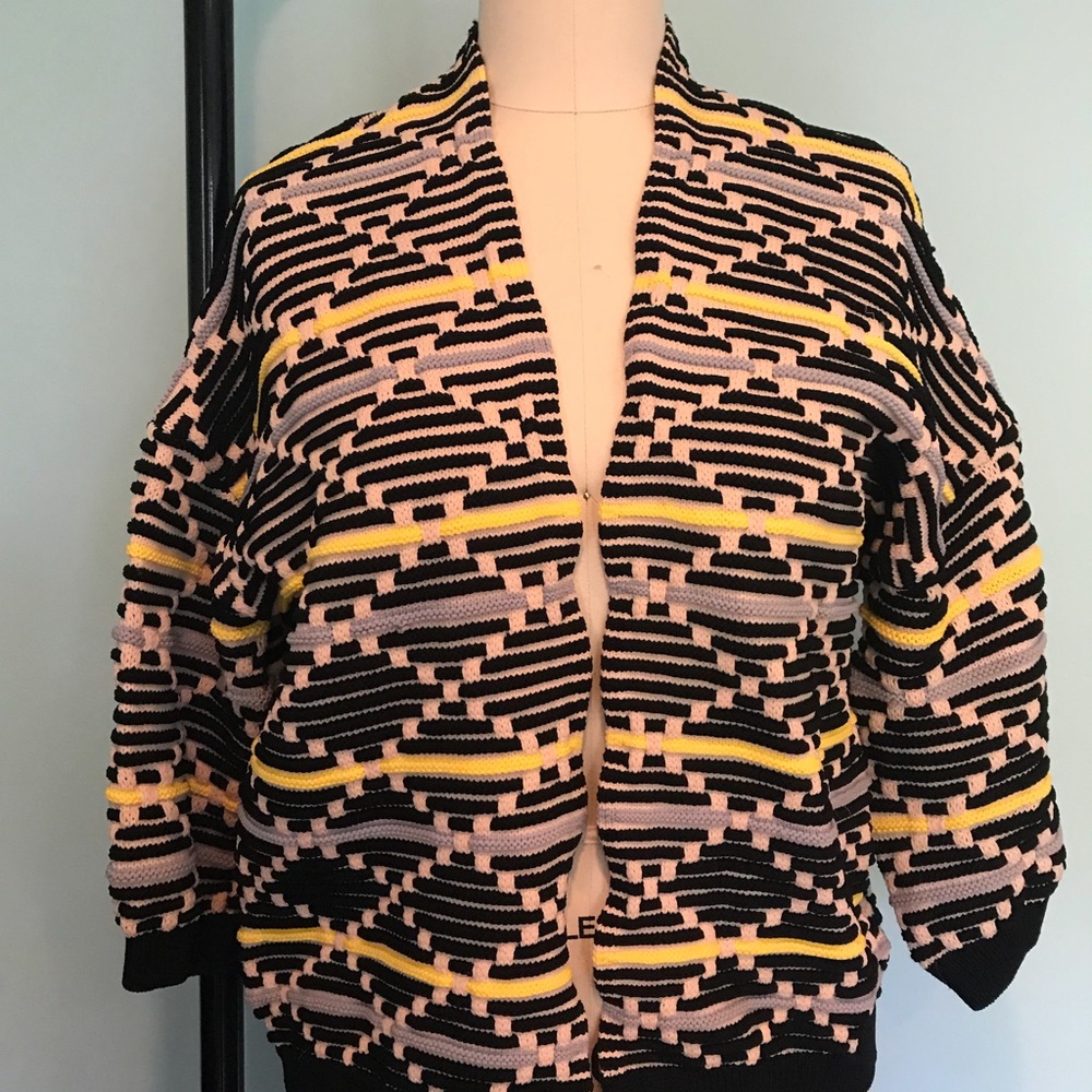 Graphic Multi-Colored Short Cardi