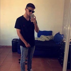 Meet your Posher, Luis