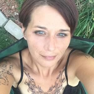 Meet your Posher, Malinda