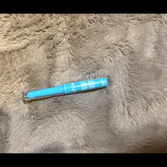 NYX Undereye Concealer. - Picture 3 of 3