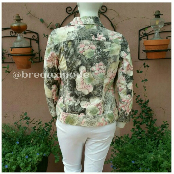 [Size: 12] Chico's - Floral Corduroy Jacket - Picture 2 of 2