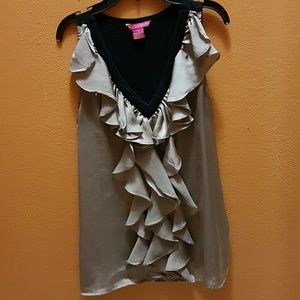 Sleeveless top