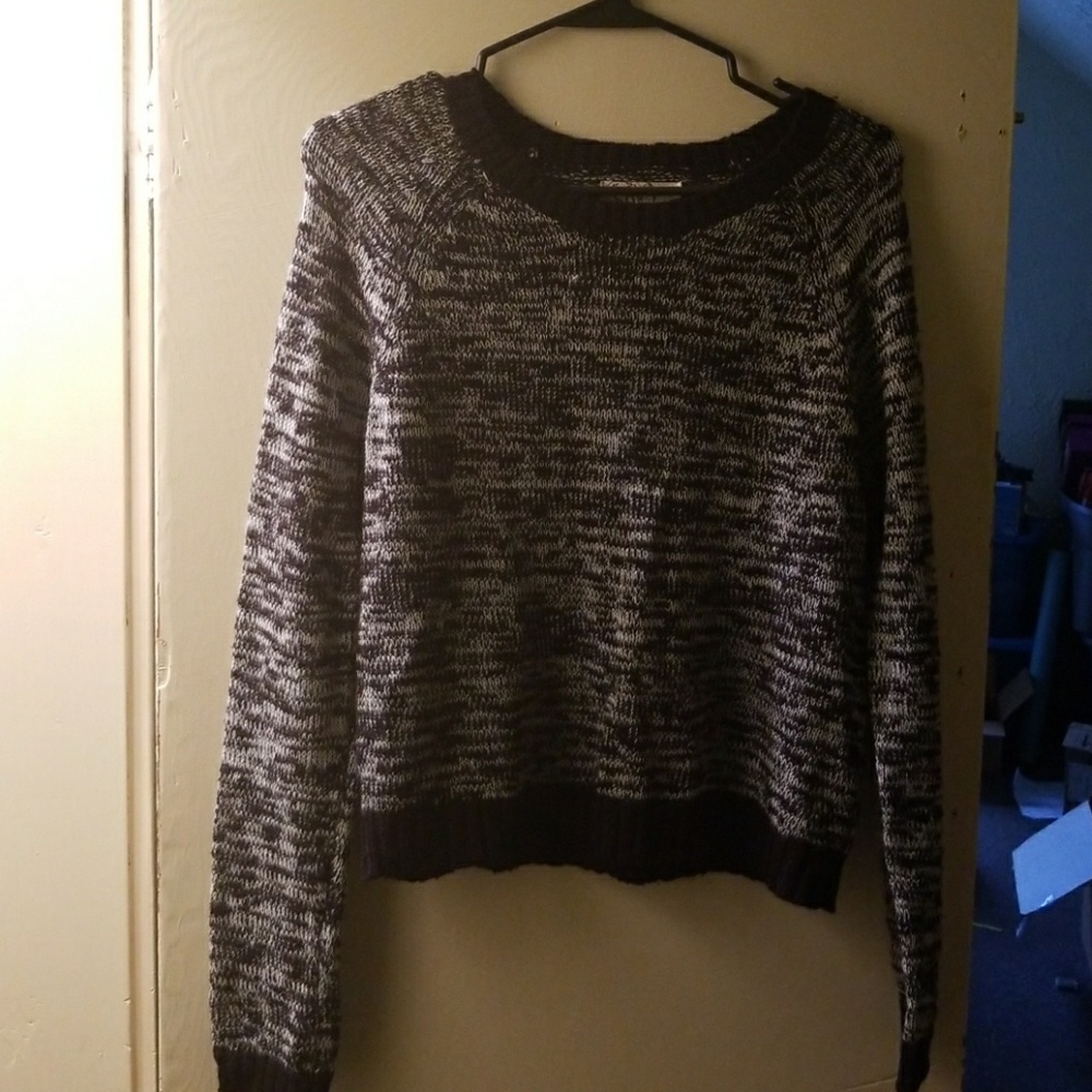 Cropped sweater
