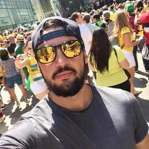 Meet your Posher, Raphael