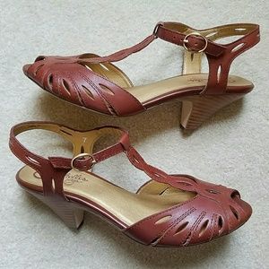 🐿 SEYCHELLES Cognac Leather Peep Toe Heels