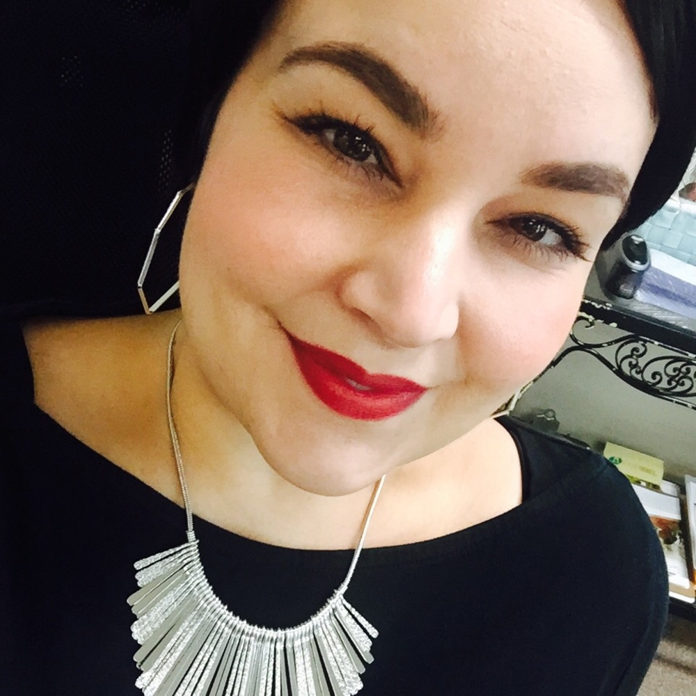 Meet your Posher, Tara