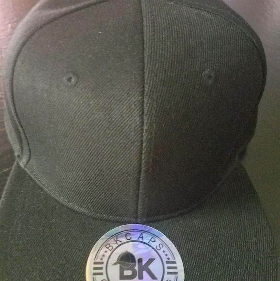 Snapback - Picture 3 of 3