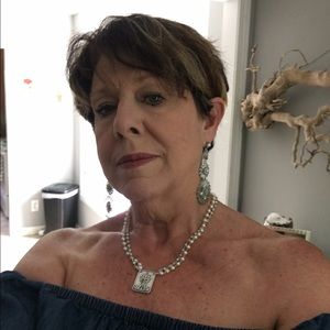 Meet your Posher, Joan