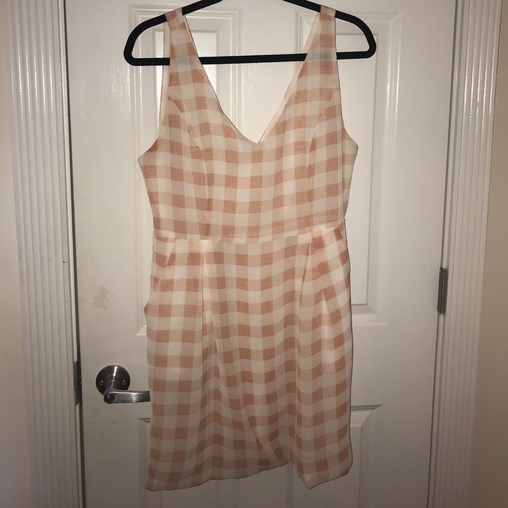 PEACH AND WHITE CHECKERED DRESS W/ SWEETHEART NECK
