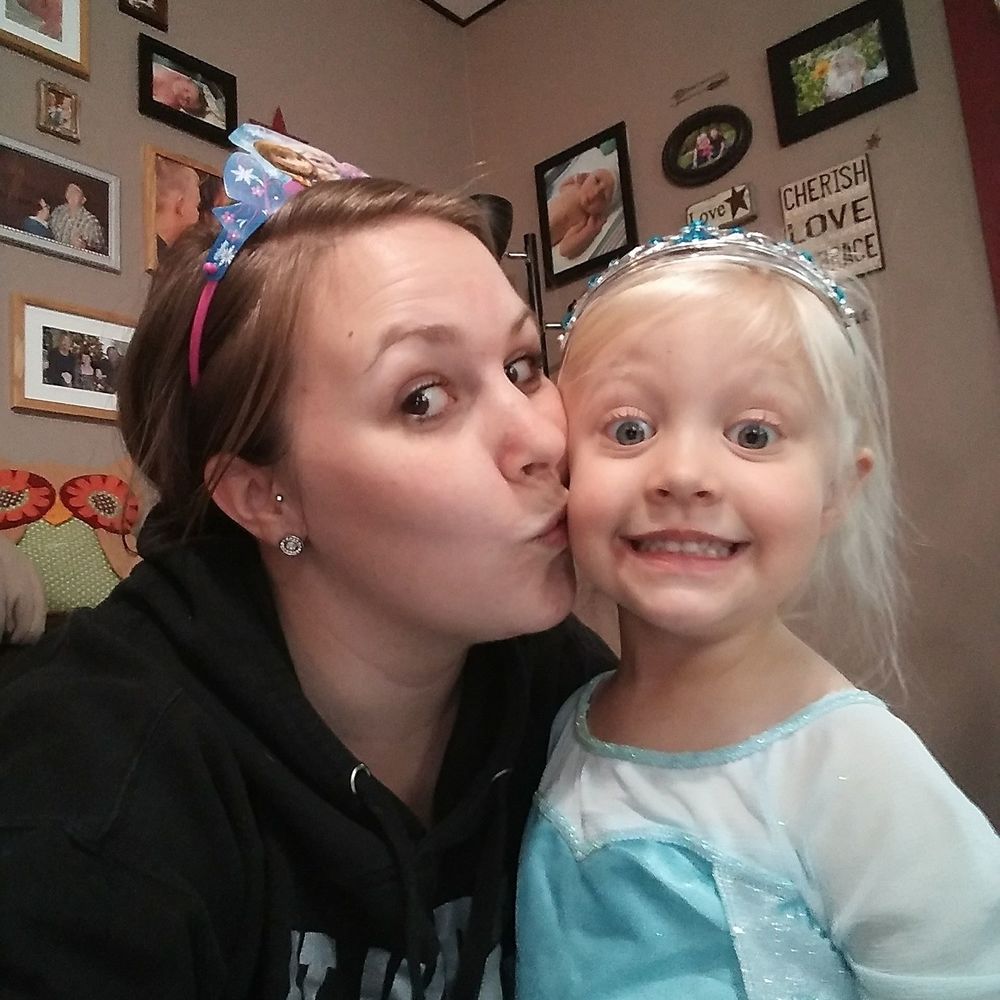 Meet your Posher, Kayla