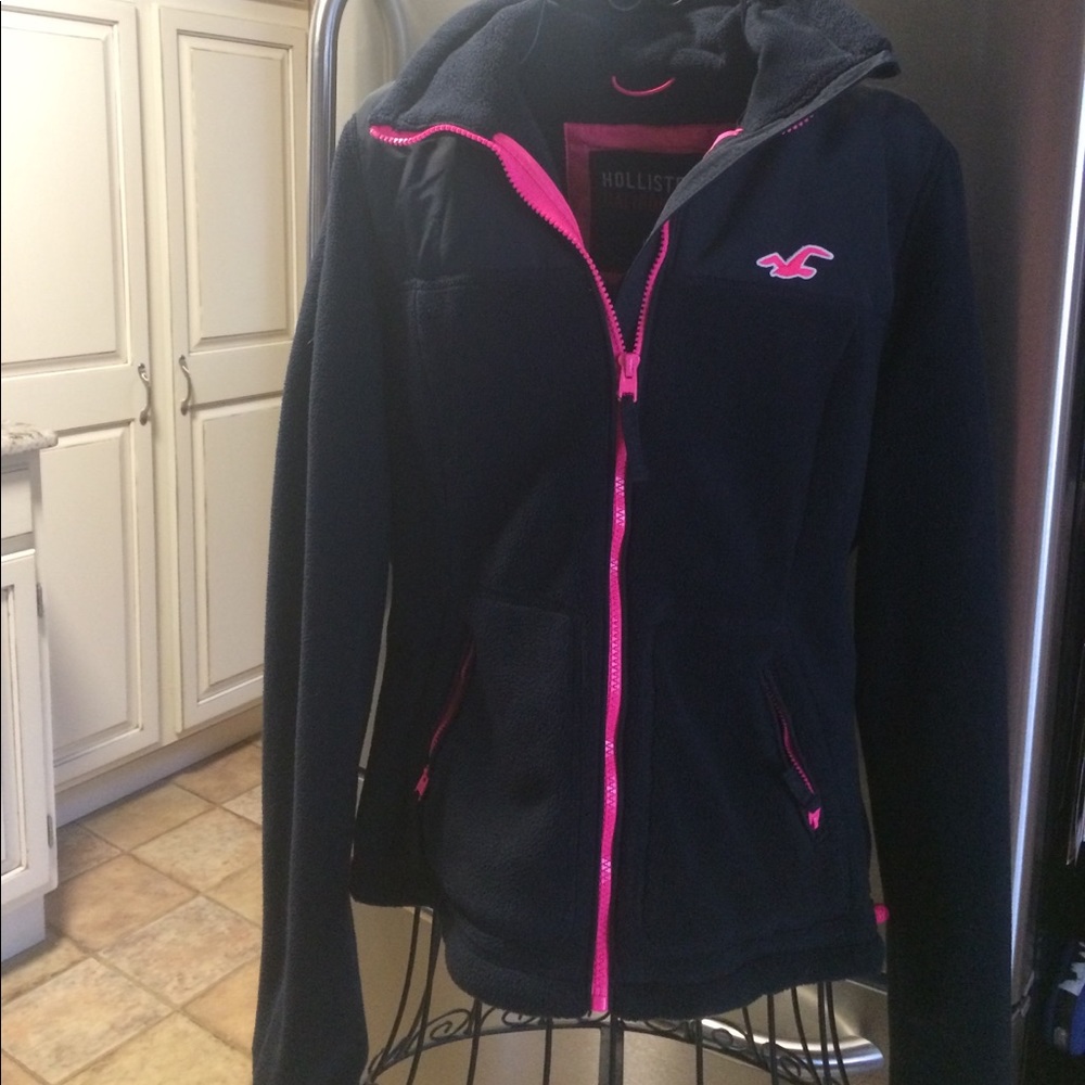Hollister fleece zip up size M
