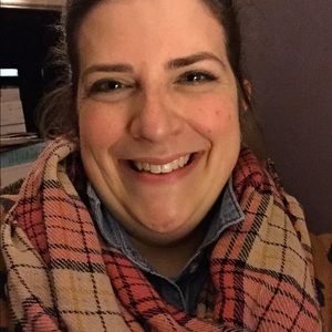 Meet your Posher, Nicole