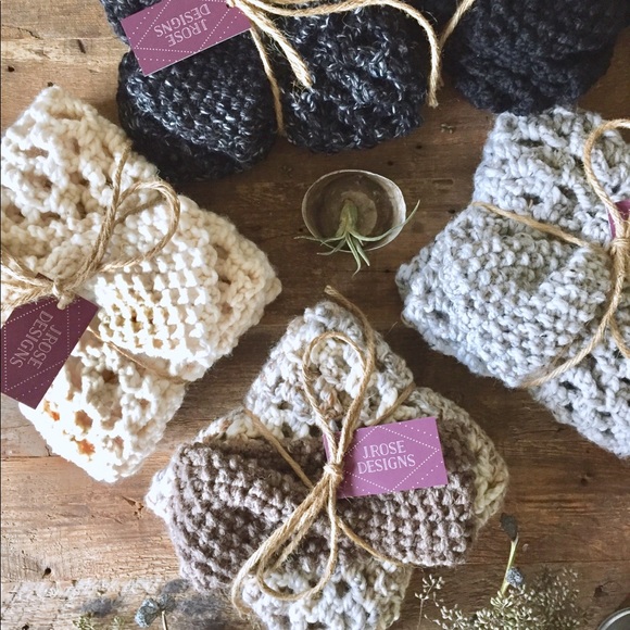 GIFT SET | Infinity Scarf + Knit Twist Headband - Picture 2 of 8