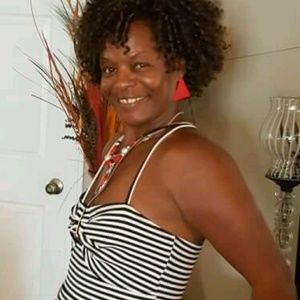 Meet your Posher, Felicia