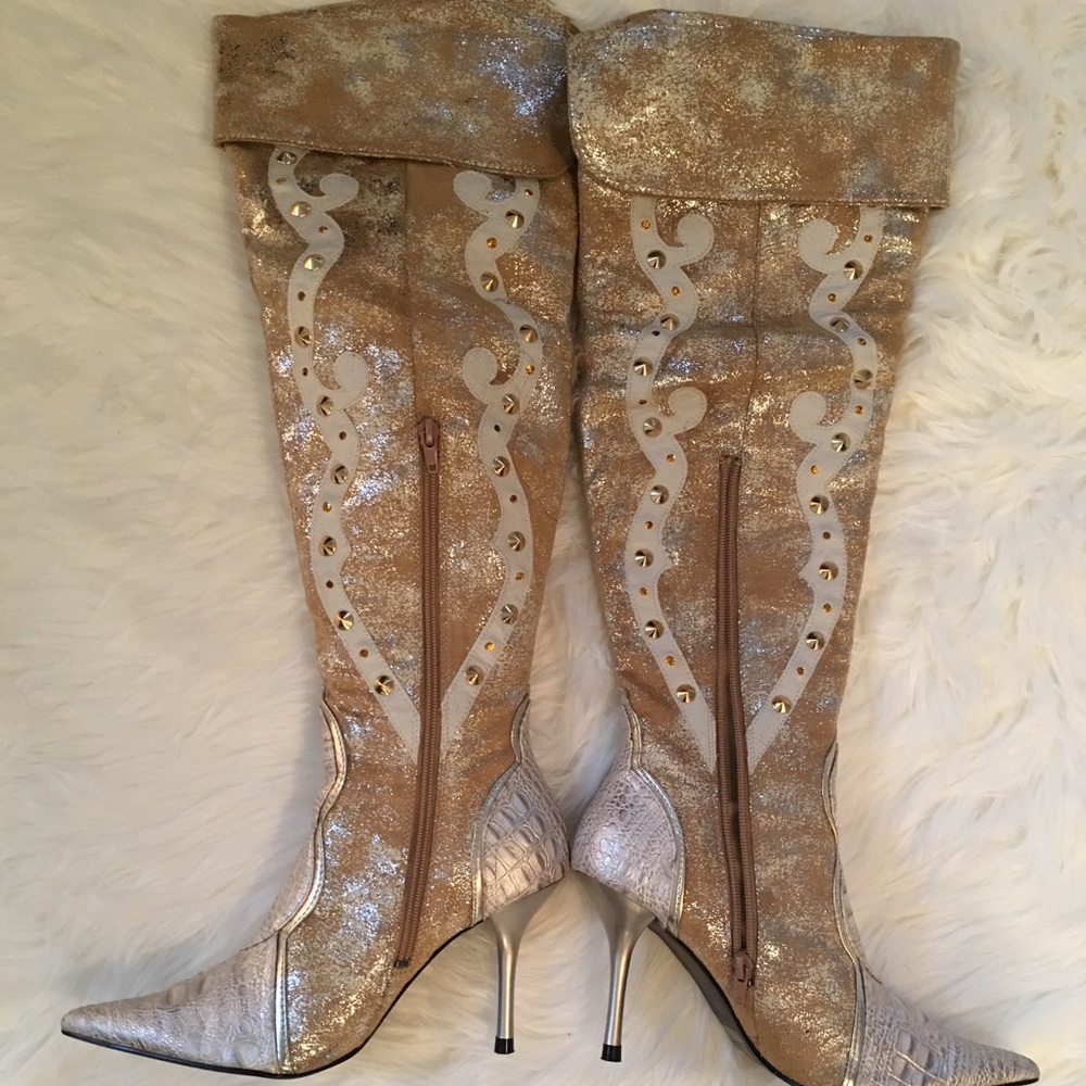 White and gold Lollypop knee boots