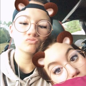 Meet your Posher, Riley