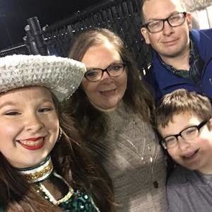 Meet your Posher, Lori