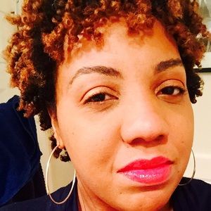 Meet your Posher, Saundra