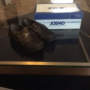 Boys Josmo dress shoe size 9 in boys (barely worn)