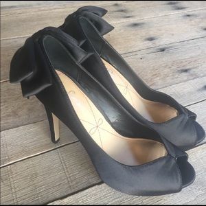 Pour La Victoire Black Satin Bow Heels