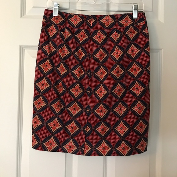 ❌SOLD❌ Ann Taylor Geometric Pencil Skirt - Picture 3 of 7