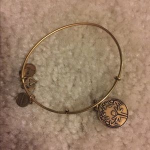 Teamwork Alex and Ani bangle