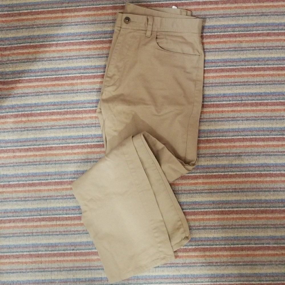Perry Ellis Khaki Pants