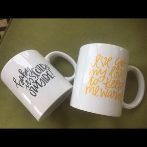 Matching mugs for a cozy winter day ❄️