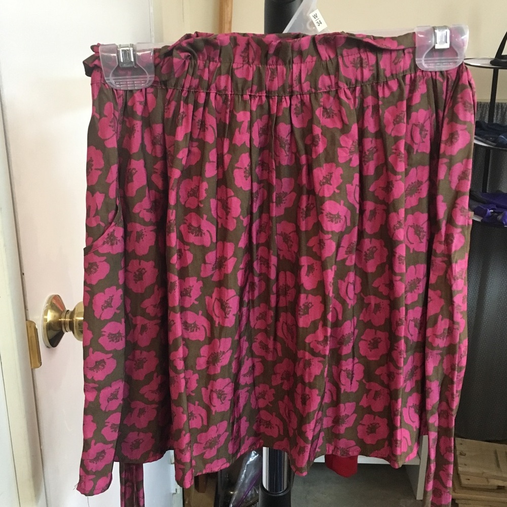 American Eagle Flowered Skirt