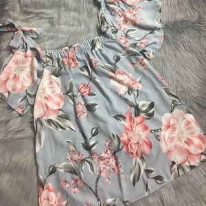 Peach Love Off Shoulder floral Blouse Sz M