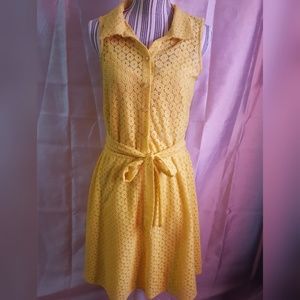 Bight yellow dress