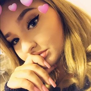 Meet your Posher, Breanne