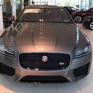 Meet your Posher, Lee