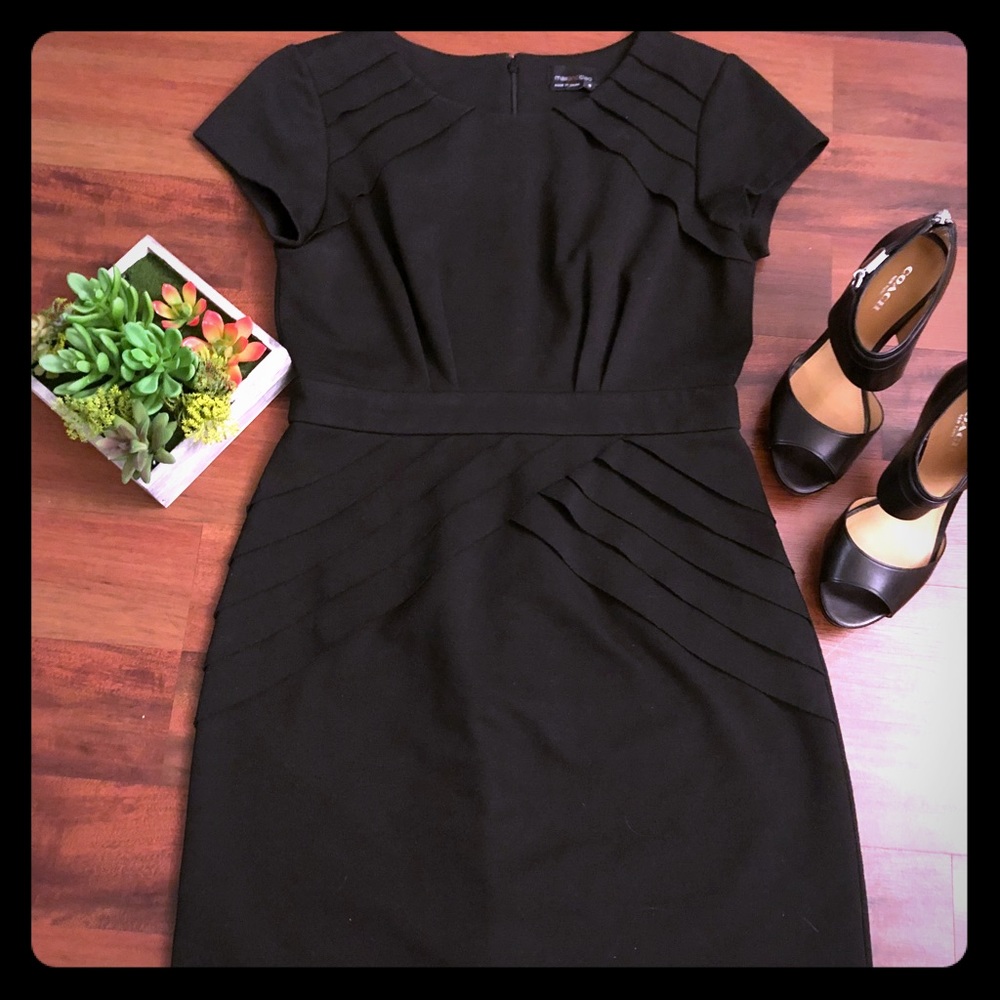 Max and Cleo dress